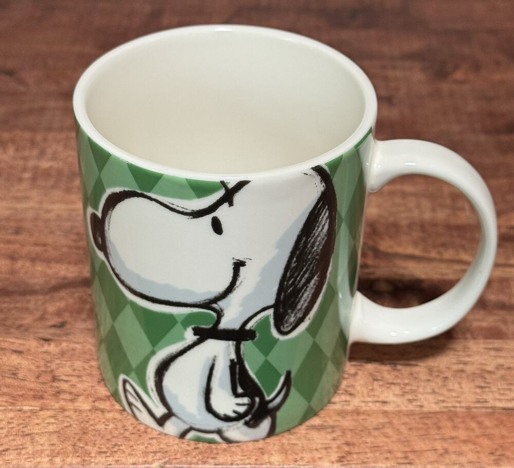 Gibson Overseas Peanuts Snoopy Green Diamond Design Mug 14oz